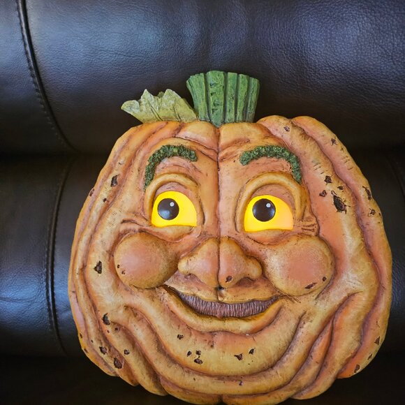 Vintage 2006 Halloween Animated Pumpkin Face Light Up Motion Eyes - Picture 5 of 13